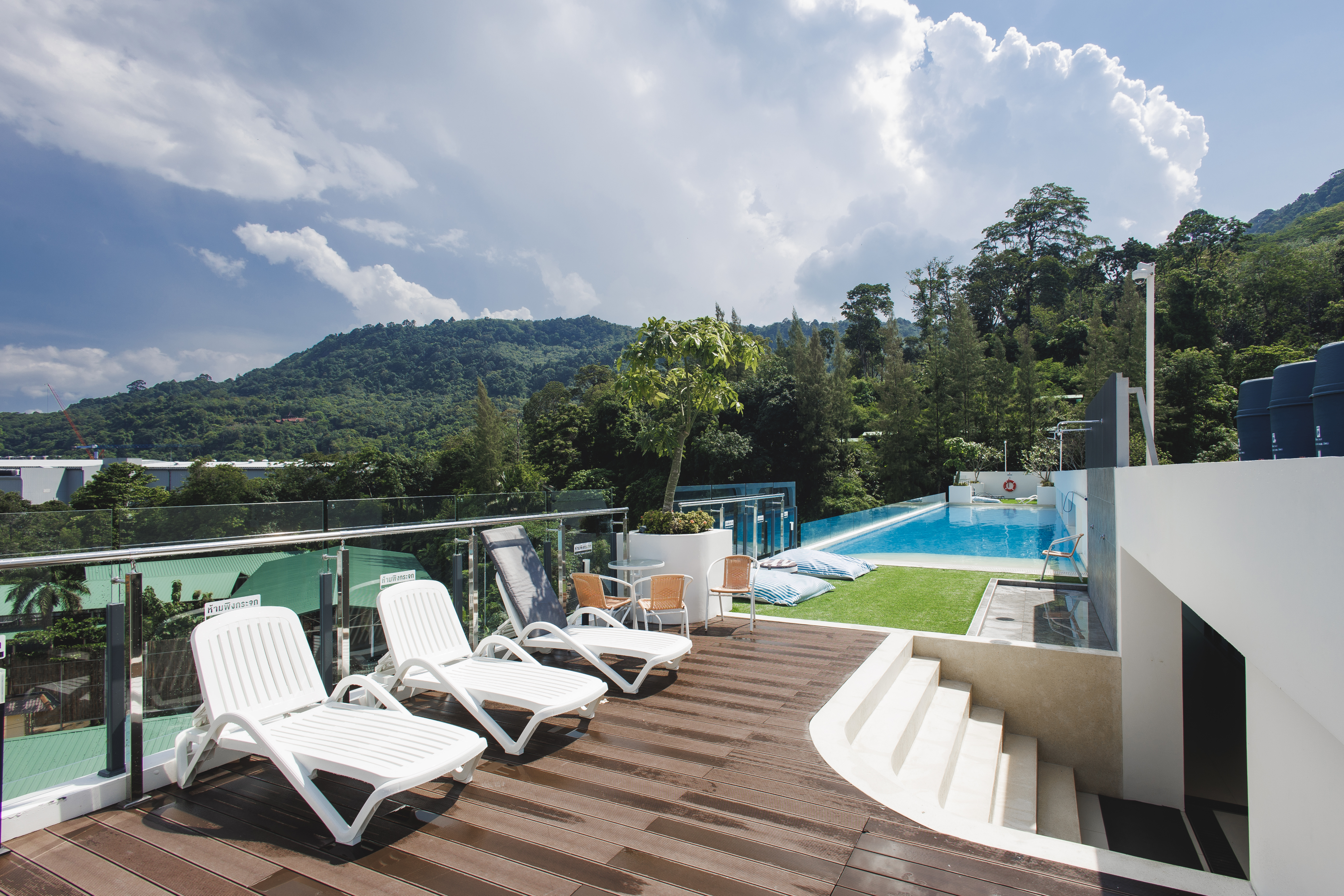 Pool 2